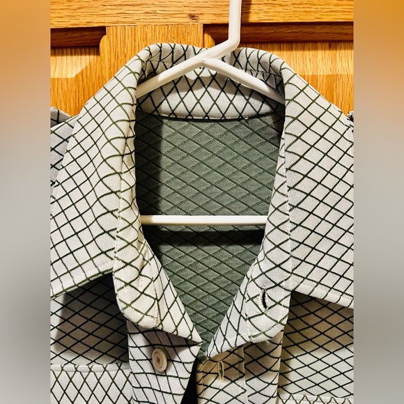 Vintage Men's Dk Green and White Patterned Jacket w/ Buttoned Front Pockets - Picture 5 of 16